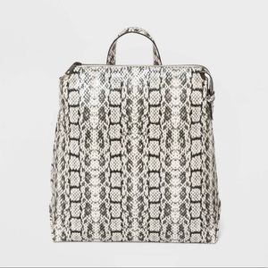 - Snake print modern soft mid-size backpack 🎒
